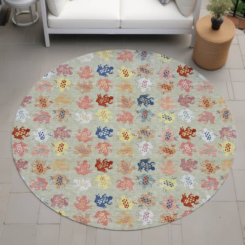 Machine Washable Indoor/ Outdoor Modern Frogs Chantille Rug - Celery - 8' x 8'