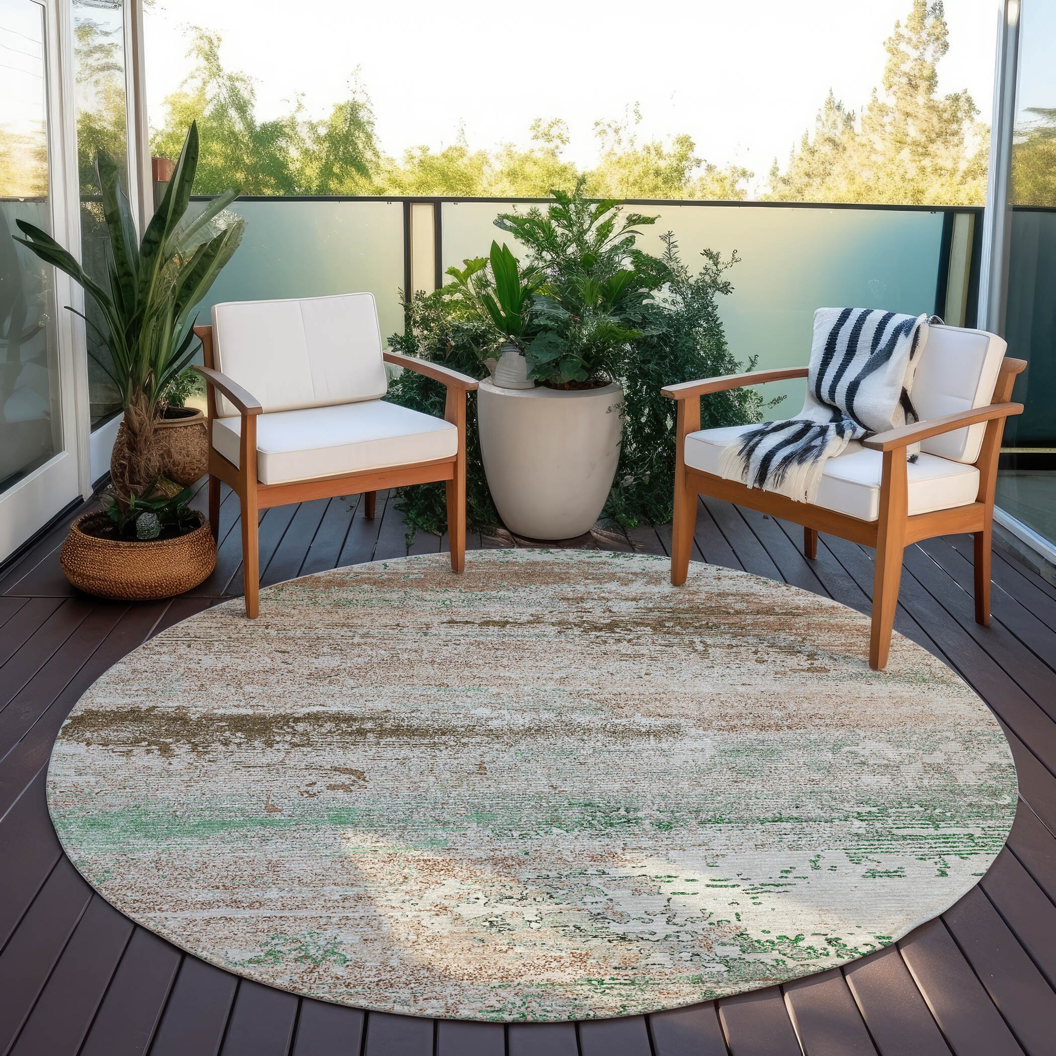 Machine Washable Indoor/ Outdoor Abstract Solid Chantille Rug
