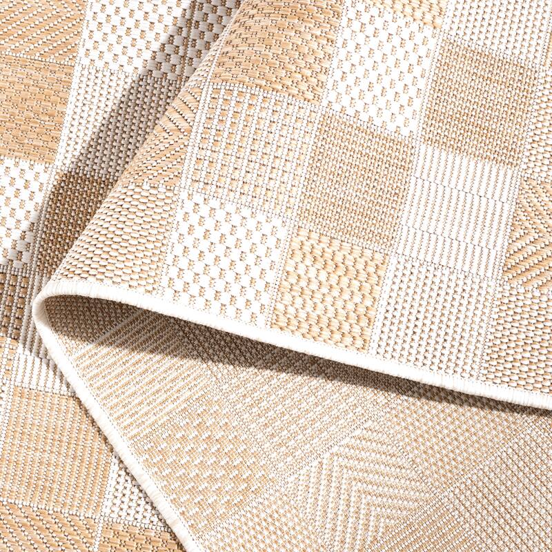 SAFAVIEH Courtyard Hillary Checkered Waterproof Patio Backyard Rug
