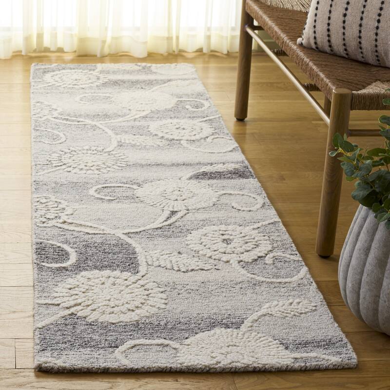 SAFAVIEH Handmade Metro Nadezda Wool Rug - 2'3" x 8' Runner - Grey/Ivory