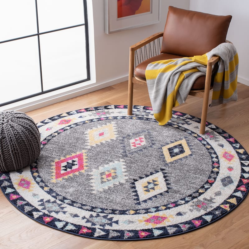 SAFAVIEH Adirondack Riitta Moroccan Boho Rug - 6' Round - Grey/Ivory