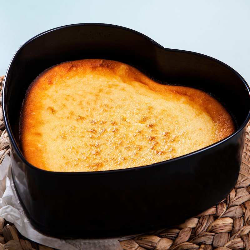 Heart Shaped Cake Pan with Removable Loose Bottom Aluminum Baking Pan - Silver
