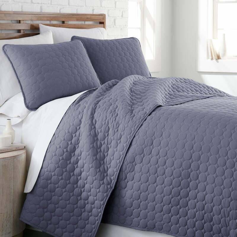 Vilano Ultra-Soft Lightweight 3-piece Quilt and Sham Set - Denim - King - Cal King