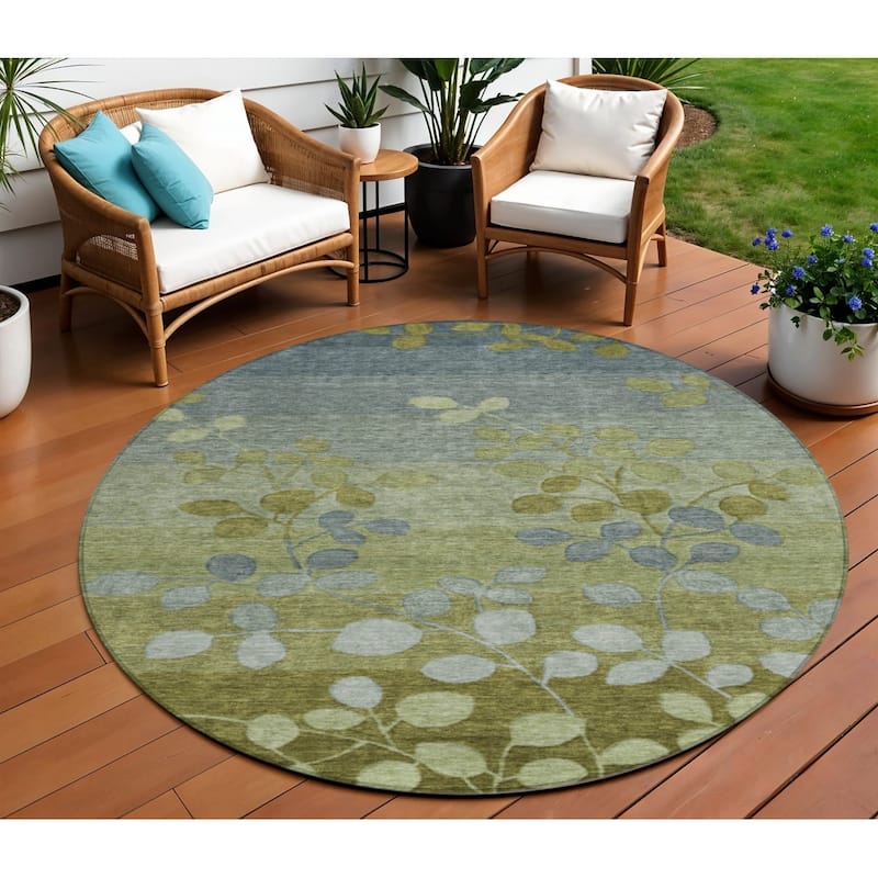 HomeRoots Floral Transitional Rectangle Outdoor Rug - 8' Round