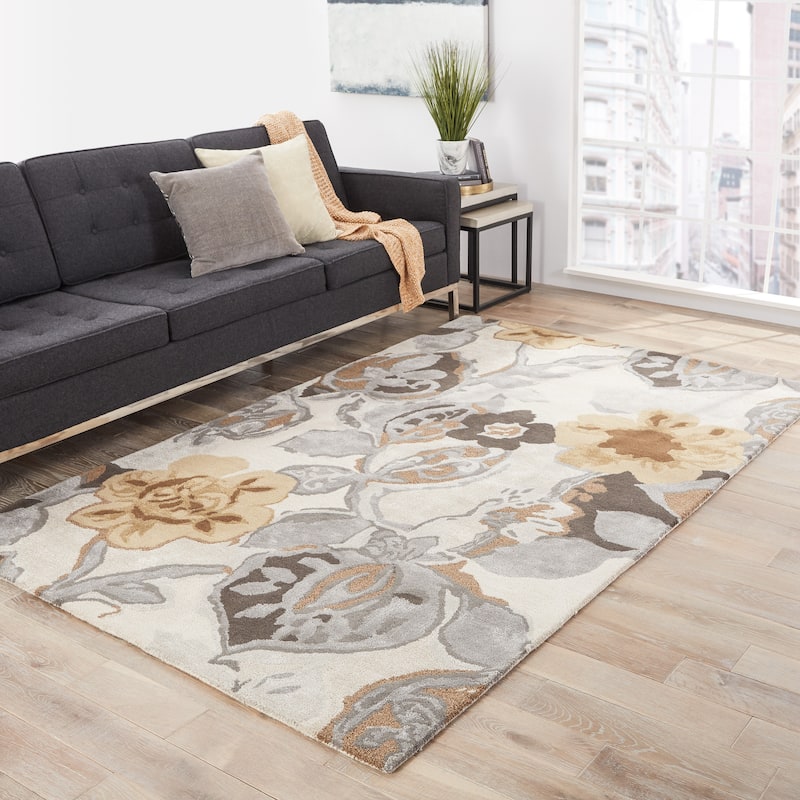 Petal Pusher Handmade Floral Area Rug