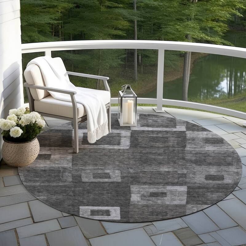 Machine Washable Indoor/ Outdoor Contemporary Blocks Chantille Rug