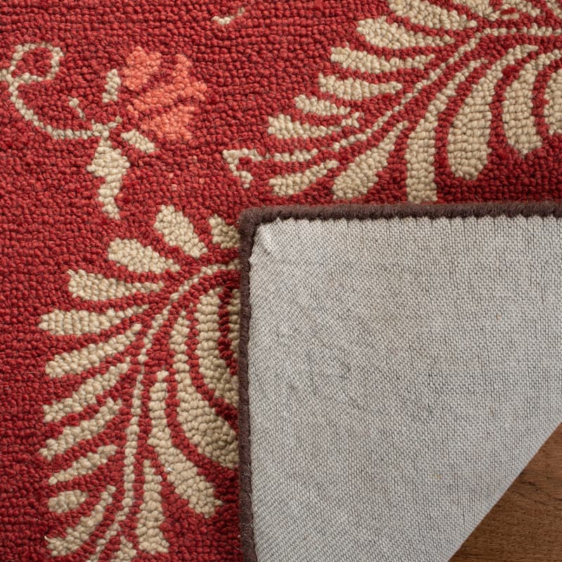 Martha Stewart by SAFAVIEH Fern Frolic Wool Rug