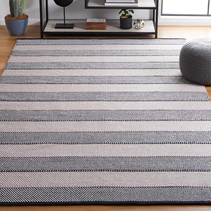 SAFAVIEH Handmade Flatweave Striped Kilim Sommer Cotton Rug - 8' x 10' - Ivory/Black