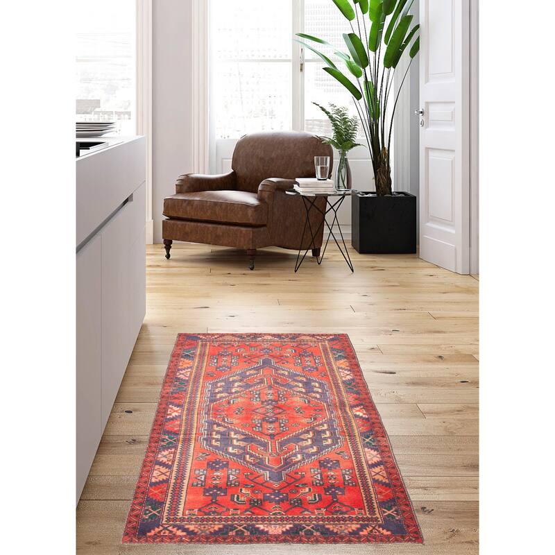 ECARPETGALLERY Hand-knotted Andelz Red Wool Rug - 4'1 x 7'10
