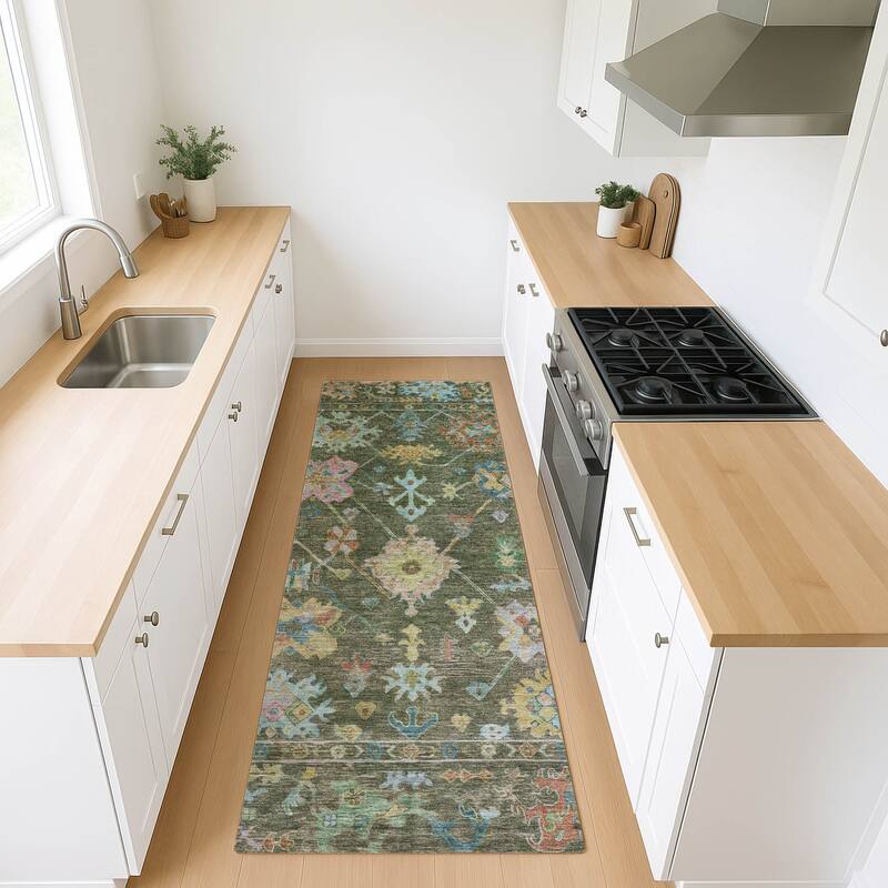 Machine Washable Indoor/ Outdoor Boho Traditional Chantille Rug