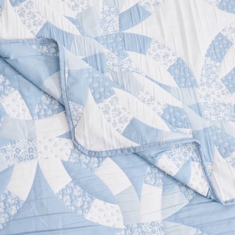 Greenland Home Fashions Wedding Ring Reversible Jacquard Woven Throw