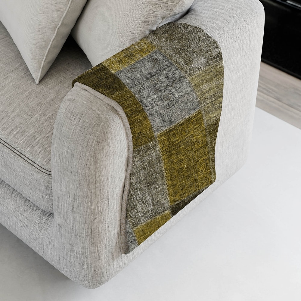 Premium Machine Washable Vintage Patchwork Sherpa Throw Blanket