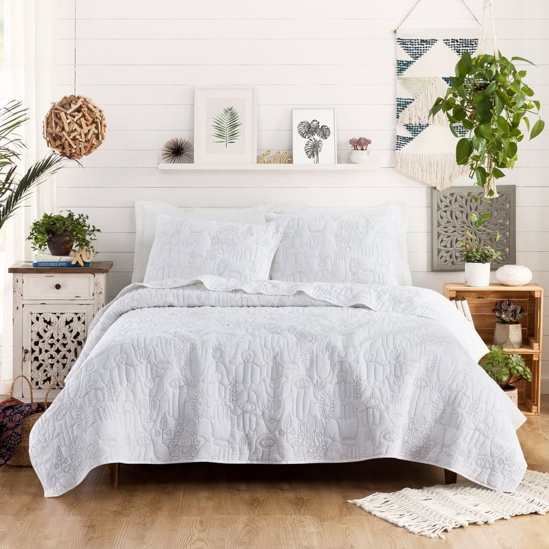 Hamsa Cloud White 3-Piece Quilt Set by Jungalow - Queen