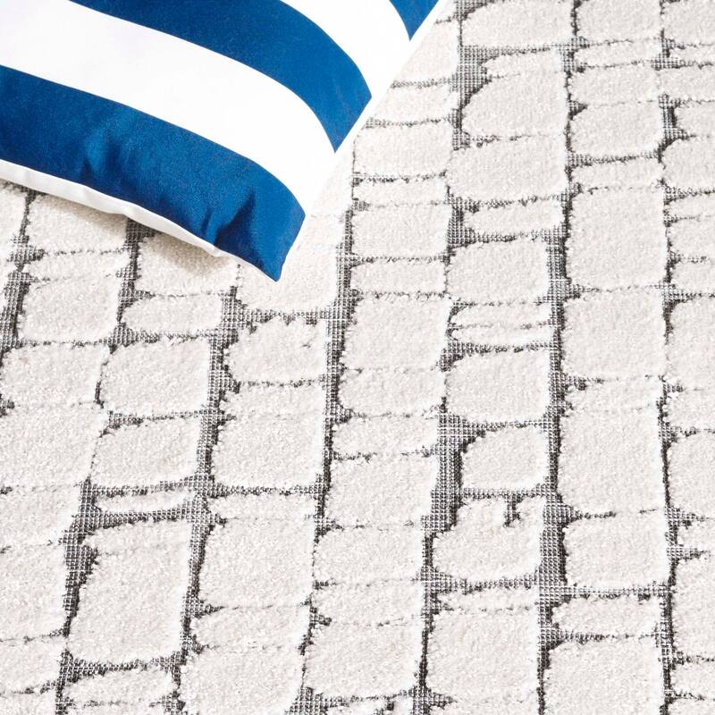 SAFAVIEH Cabana Evridiki Transitional Rug