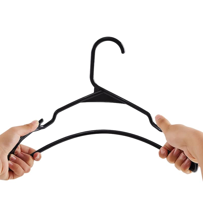 Javlergo 25/50 Pack Plastic Hanger, Space Saving Sturdy Heavy Duty Clothing Notched Hangers