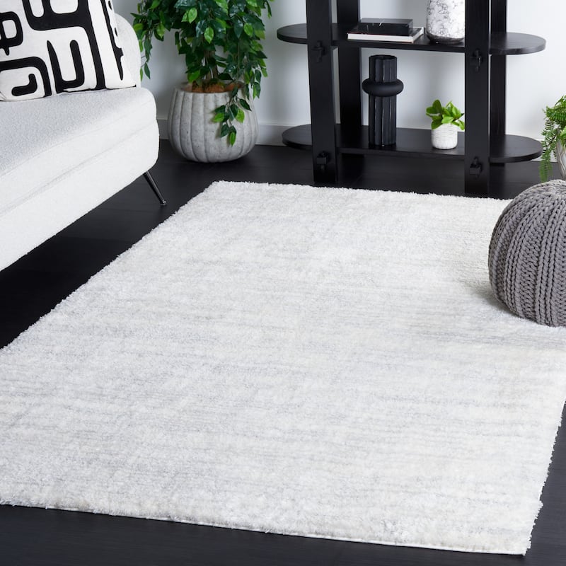 SAFAVIEH Jasmine Renae Glam 1.6-inch Shag Rug - 9' x 12'