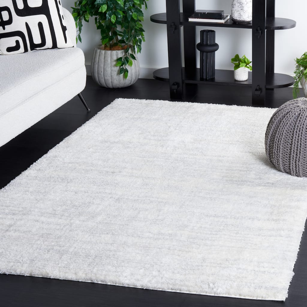 SAFAVIEH Jasmine Renae Glam 1.6-inch Shag Rug