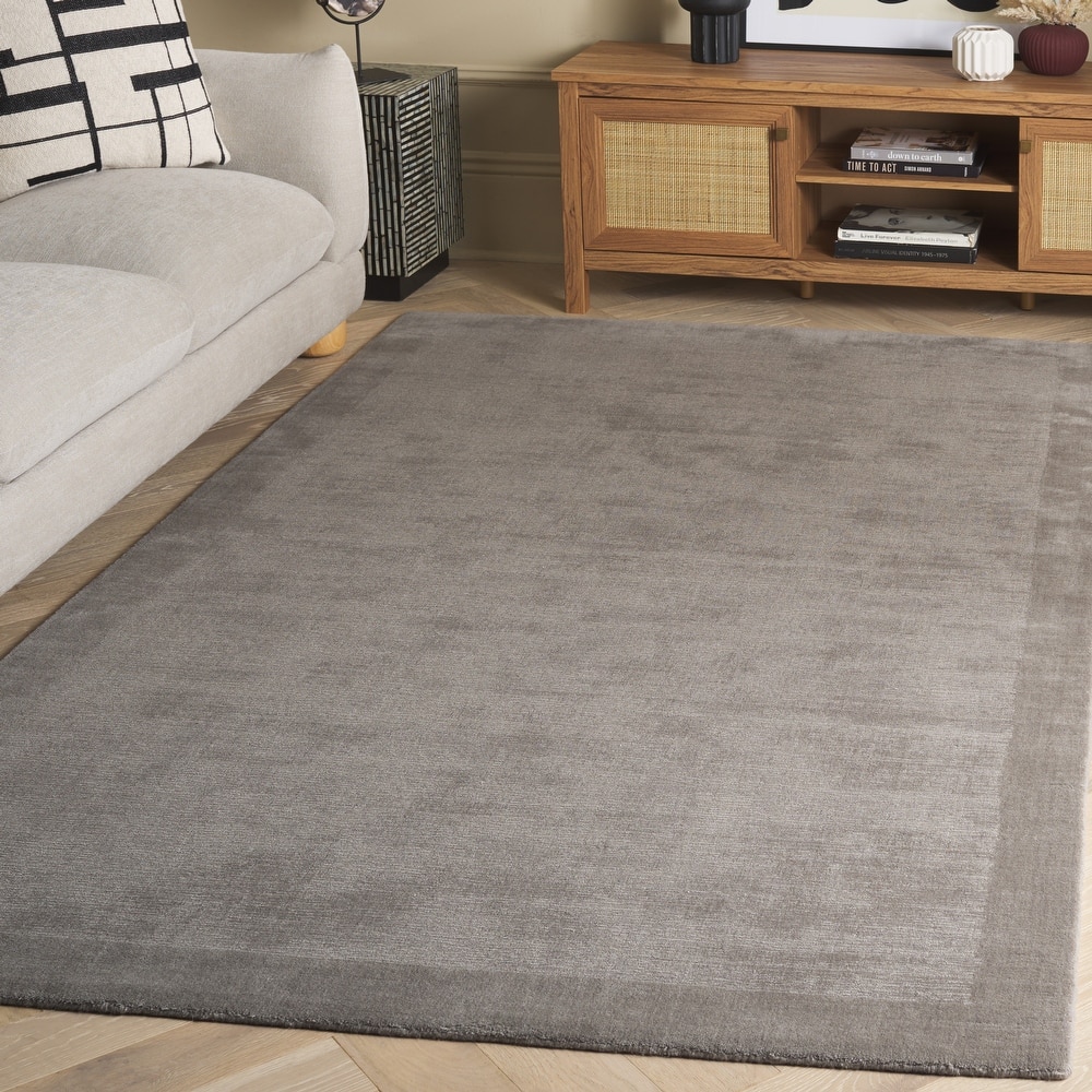 SAFAVIEH Handmade Mirage Efthalia Wool Rug
