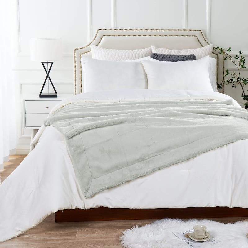 Home Soft Things FoxFauxFur Throw 50"x60"/60"x80"