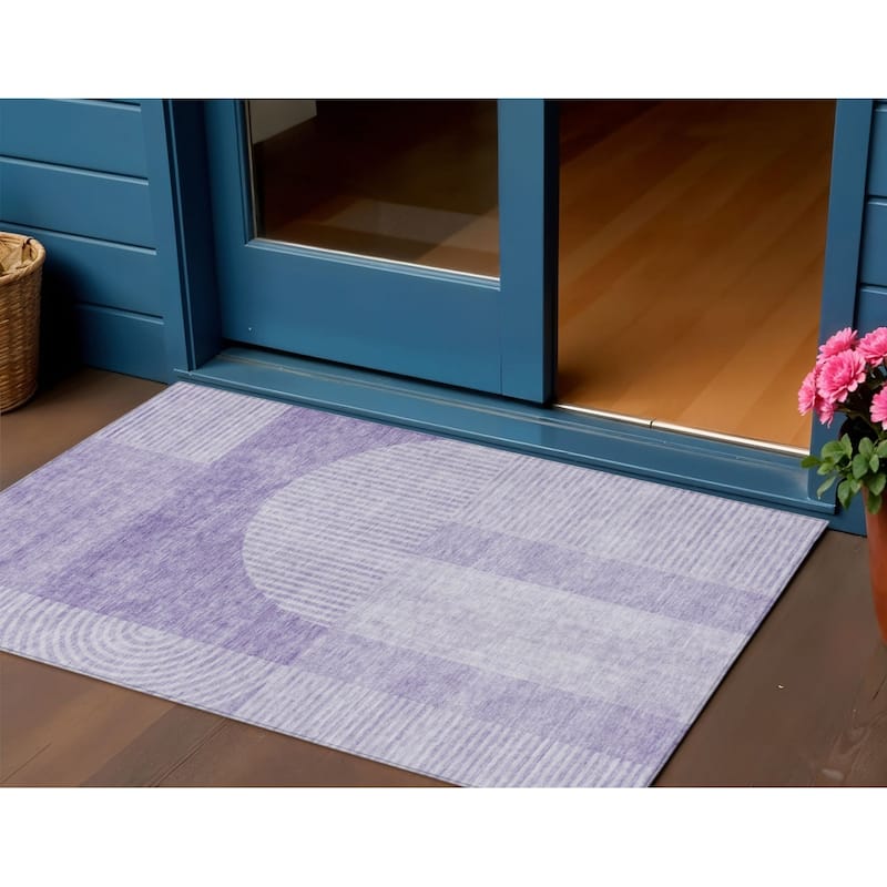 HomeRoots Geometric Transitional Rectangle Outdoor Rug - 3' x 5'