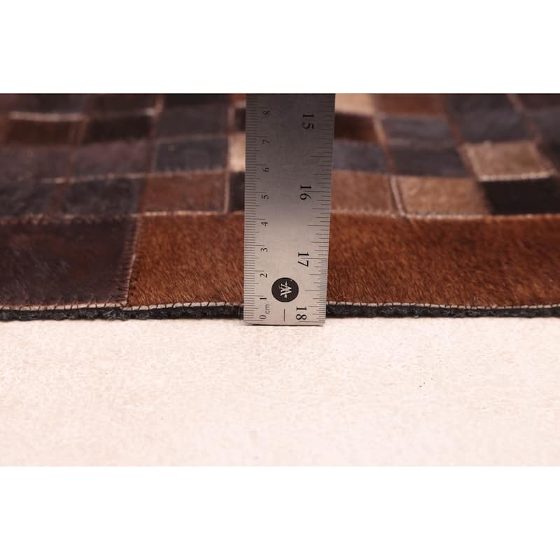 ECARPETGALLERY Handmade Cowhide Patchwork Dark Brown Leather Rug - 5'1 x 8'0