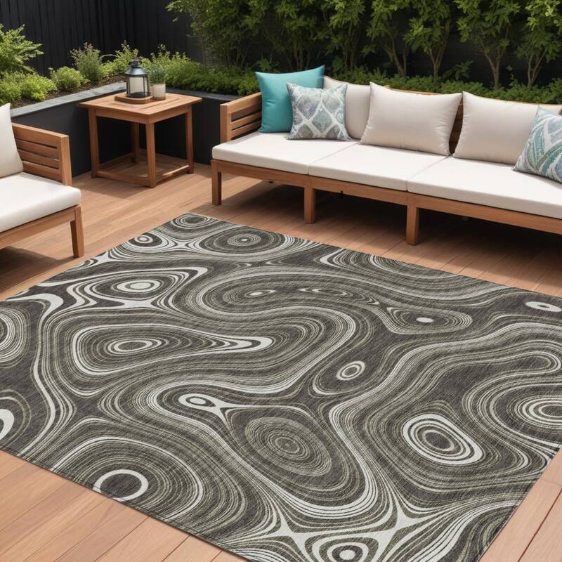 HomeRoots Geometric Transitional Rectangle Outdoor Rug - 9' X 12'