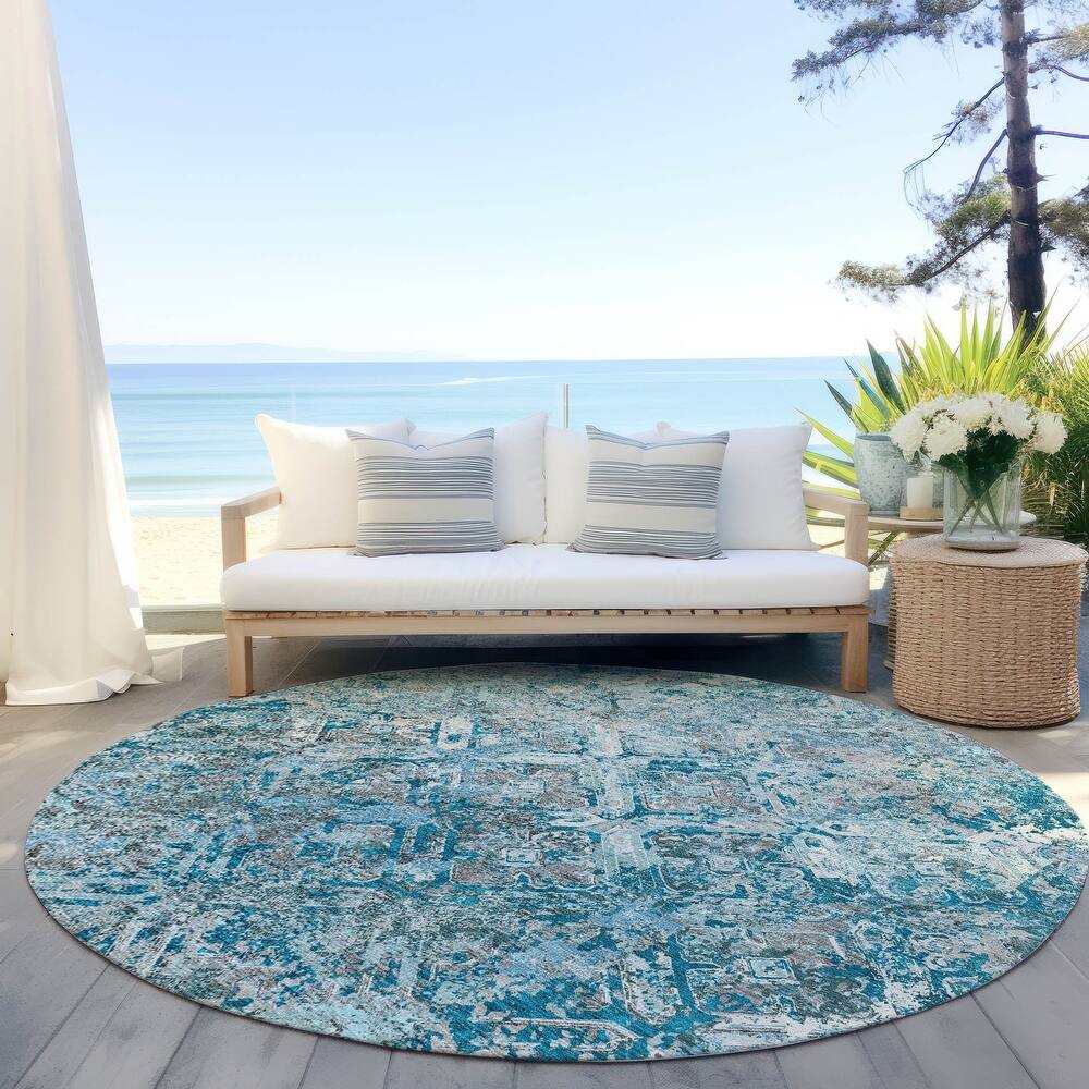 Machine Washable Indoor/ Outdoor Chantille Diamonds Distressed Rug