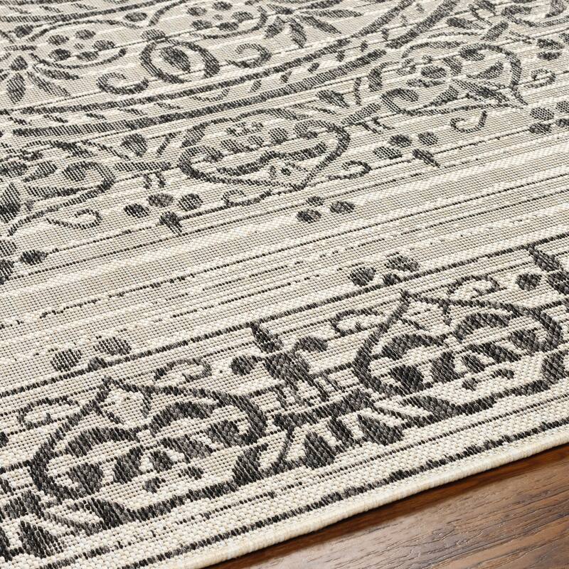 Livabliss Ravello Transitional Medallion Indoor/ Outdoor Area Rug