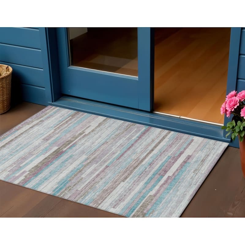 HomeRoots Striped Transitional Rectangle Outdoor Rug - 3' x 5'