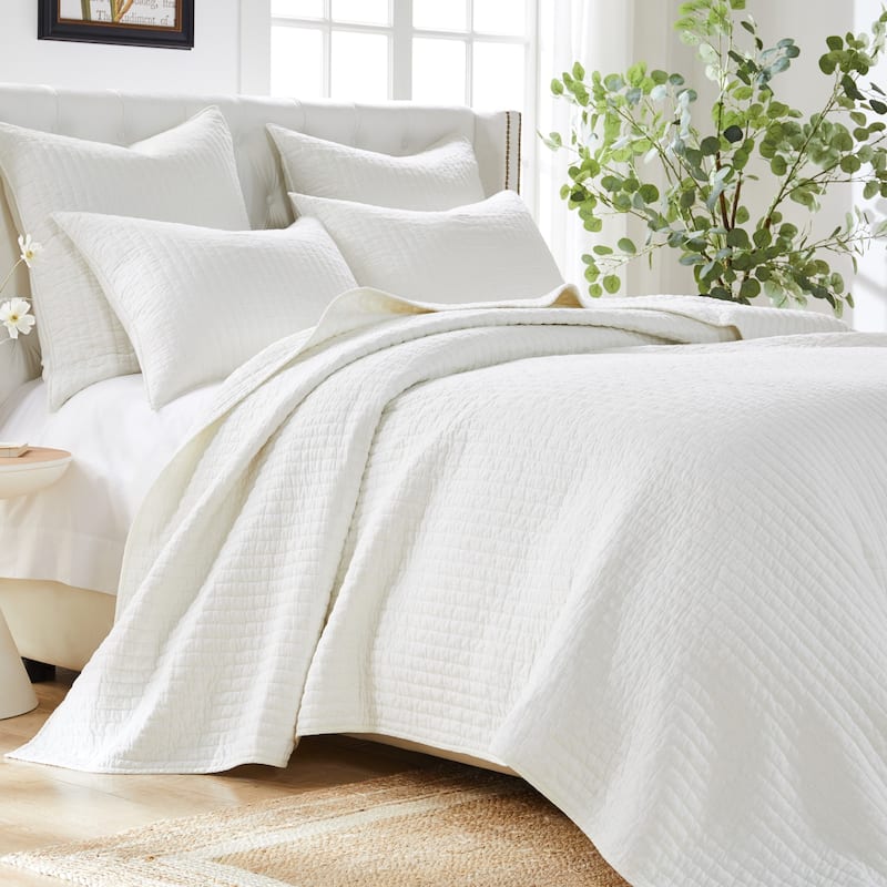Greenland Home Textured Fashion Finely Stitched Quilted Coverlet Set