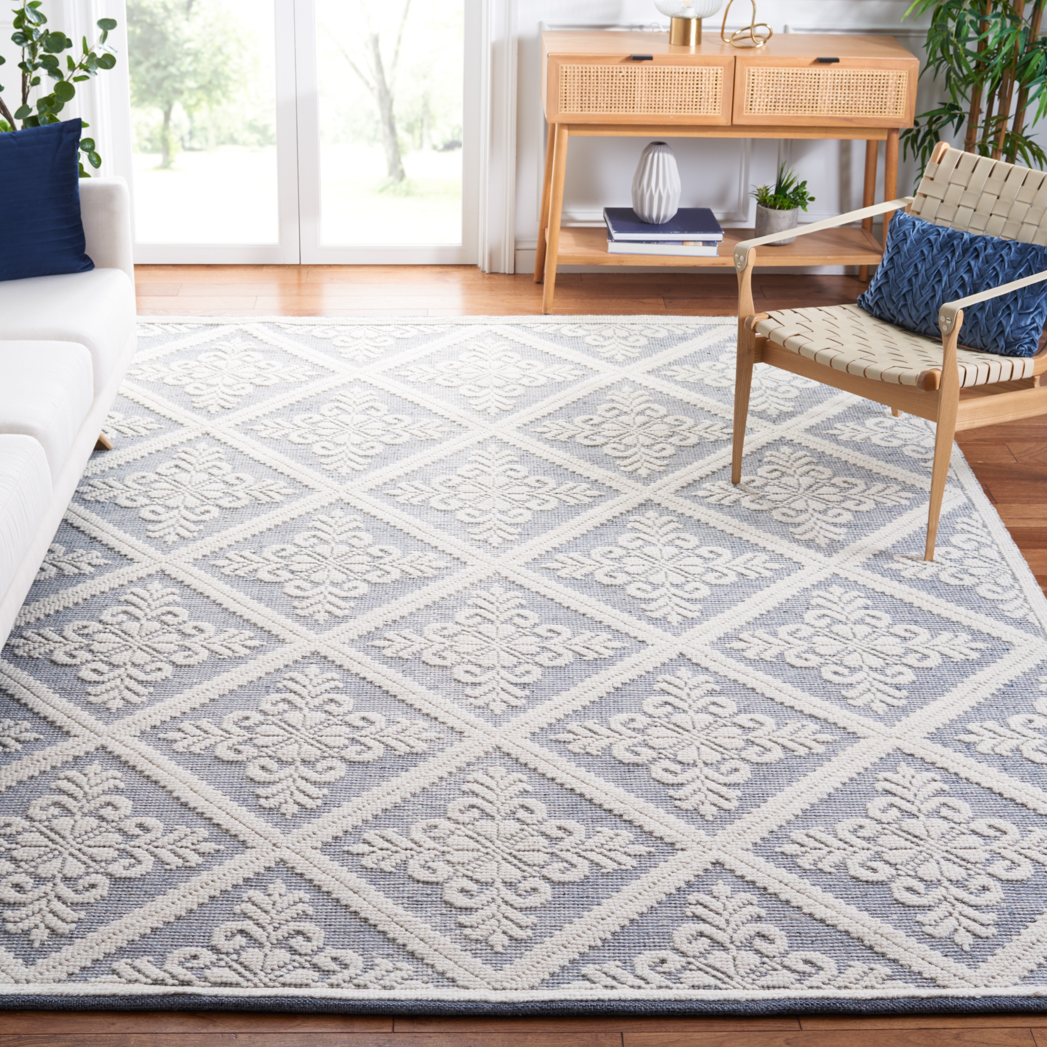 SAFAVIEH Handmade Vermont Davina Wool Rug