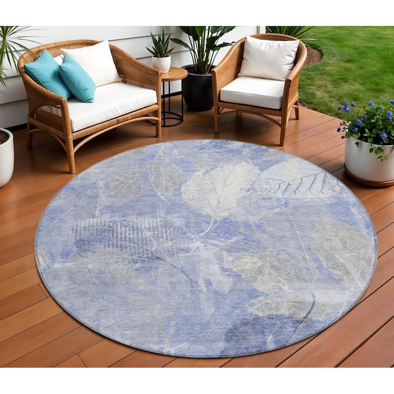 HomeRoots Floral Transitional Rectangle Outdoor Rug - 8' Round