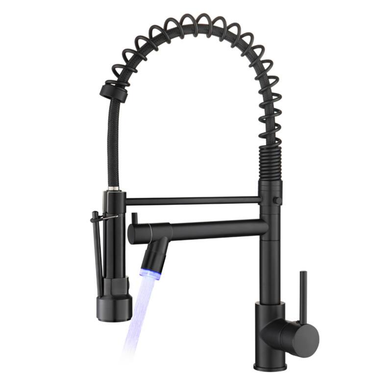 Single lever pull-down kitchen faucet - Black