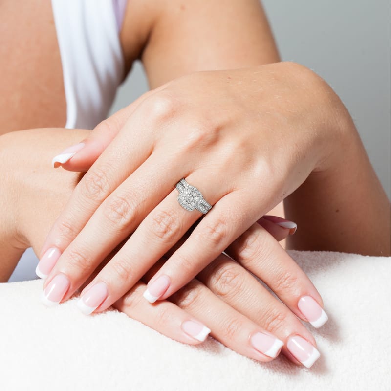 3/4ct TDW Diamond Double Halo Bridal Set in 14K White Gold for Women