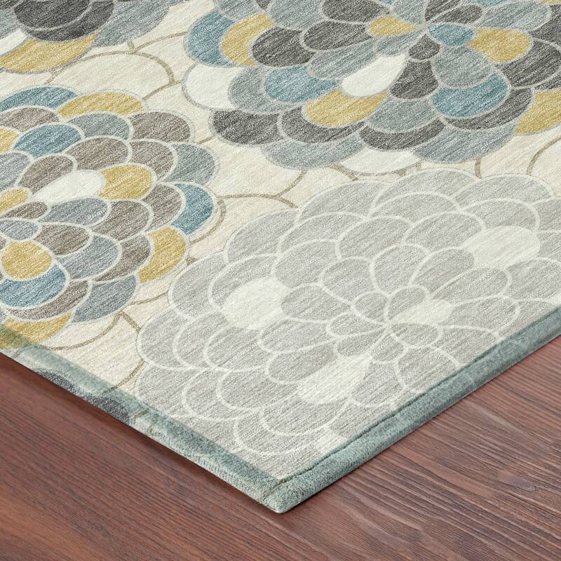 Machine Washable Indoor/ Outdoor Mosaic Cluster Chantille Rug