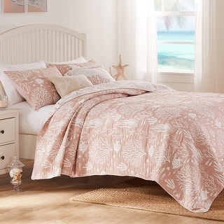 Greenland Home Coastal Paradise Reversible Matelasse Coverlet Set