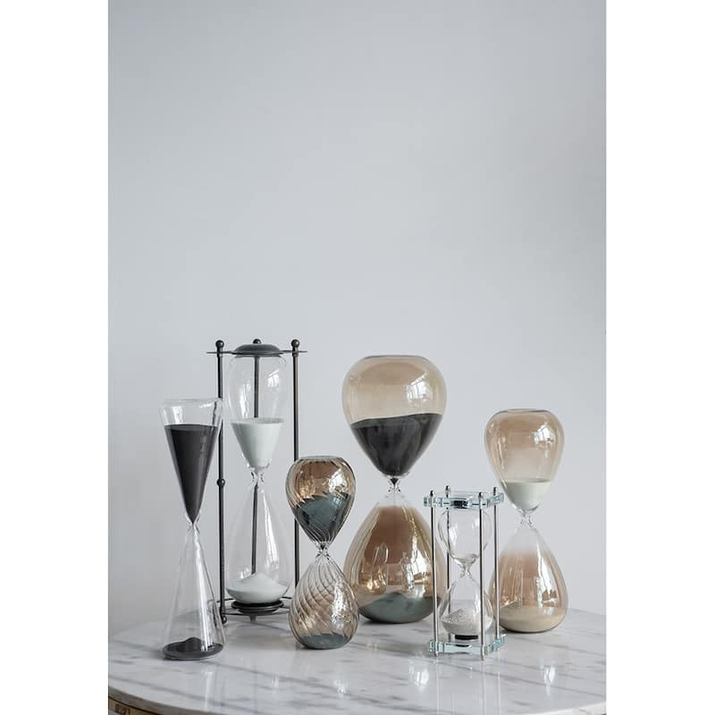 4.5x4.5x15.5" Triangular Shape Hourglass, 90 Minutes, Black Sand