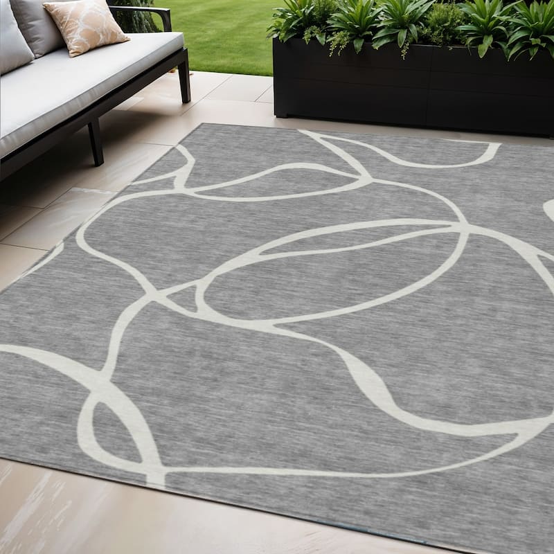 HomeRoots Abstract Transitional Rectangle Outdoor Rug - 5' X 8'