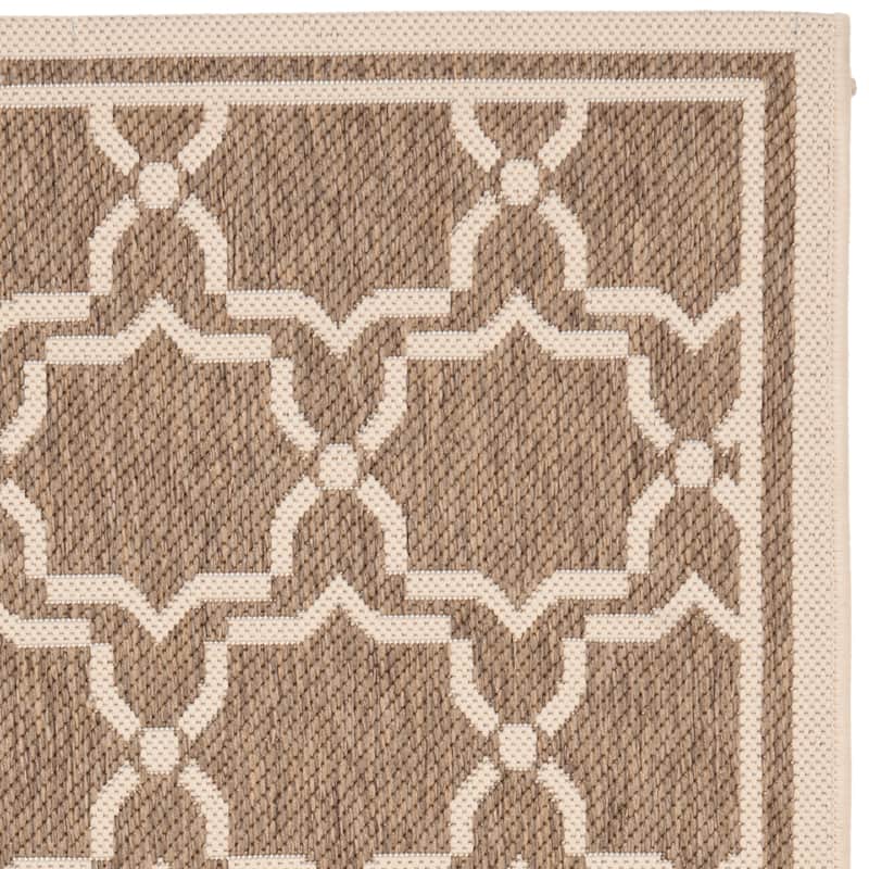SAFAVIEH Courtyard Thomasina Indoor/ Outdoor Waterproof Patio Backyard Rug