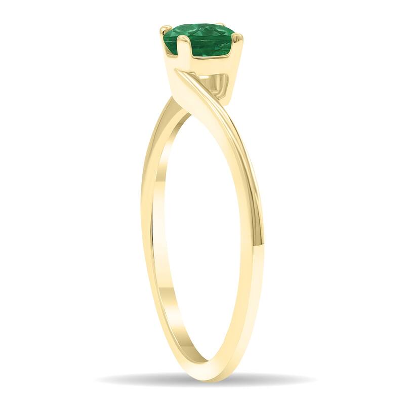Women's Round Shaped Solitaire Emerald Wave Ring in 10K Yellow Gold