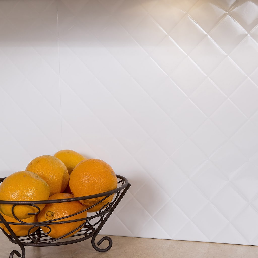 Fasade Quilted Gloss White 15-square Foot Backsplash 15 Sq Ft Kit