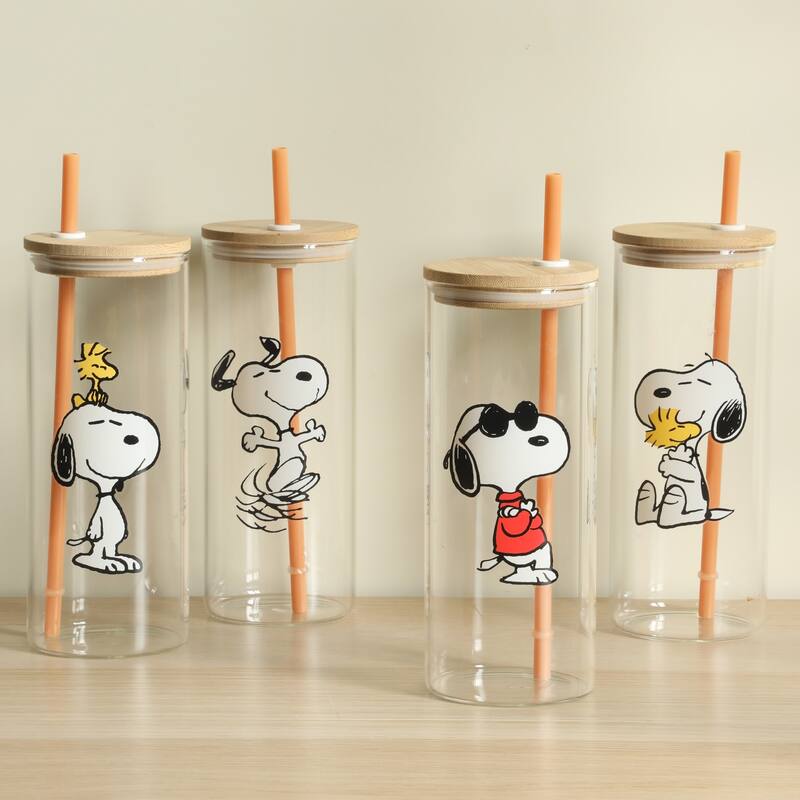 Peanuts Snoopy Happy Sips 4 Piece 23 OZ Tumbler Set with 4 Bamboo Lids and 4 Straws Set, Iced Coffe, Smoothie, Water Cup