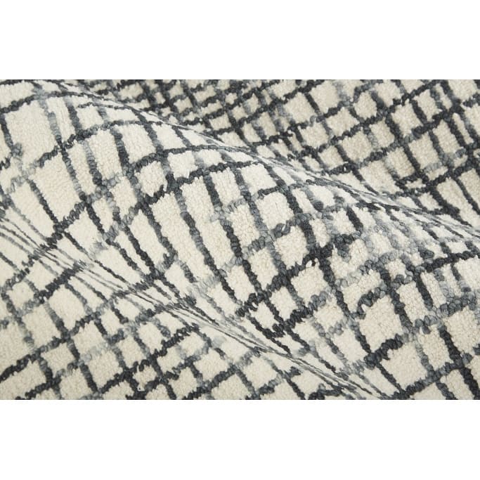 Sixu Stain Resistant Area Rug By HomeRoots - 2' x 3'
