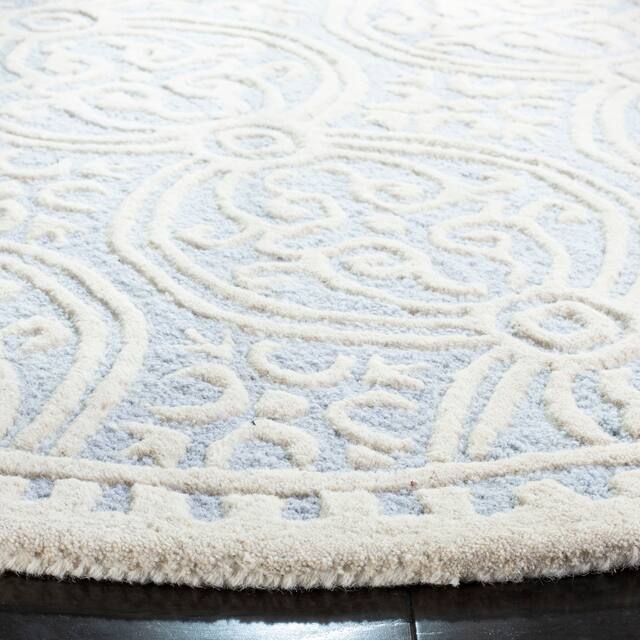 SAFAVIEH Handmade Cambridge Myrtis Moroccan Wool Rug