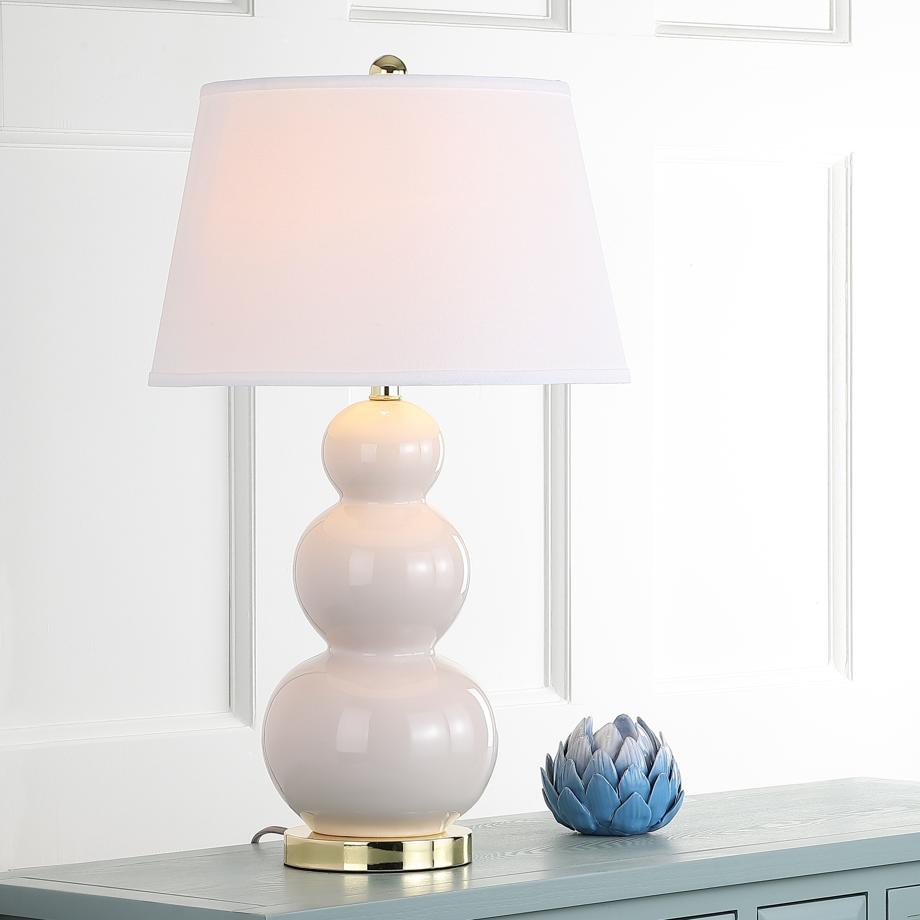 Boer Omgeving Vijandig SAFAVIEH Lighting 27-inch Amy Triple Gourd Pearl White Table Lamp (Set of  2) - 16"x16"x28" - On Sale - Overstock - 7570705