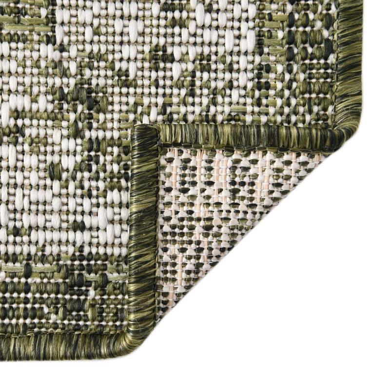 Outdoor Nirie Collection Area Rug