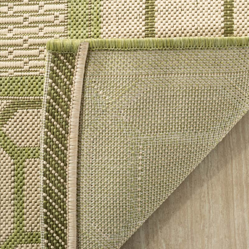 Martha Stewart by SAFAVIEH Facet Border Indoor/ Outdoor Waterproof Rug