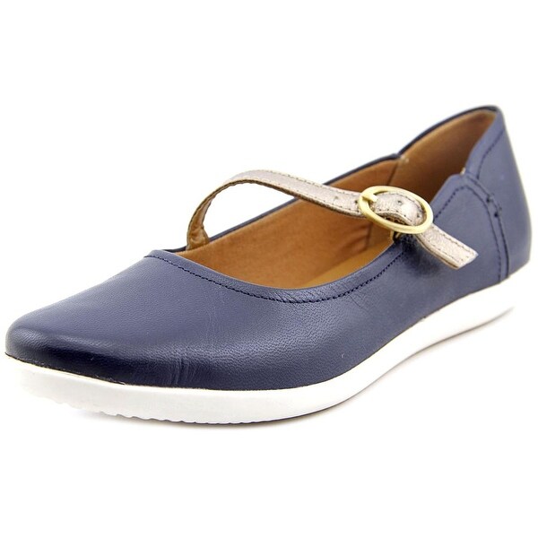 clarks mary jane shoes canada