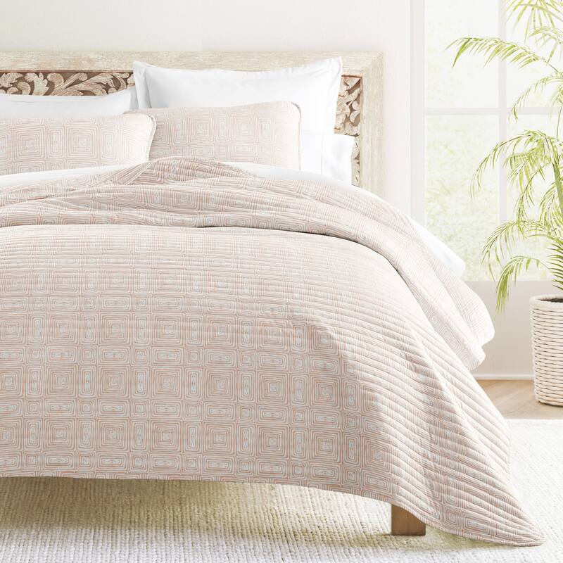Becky Cameron All Season 3 Piece Patterned Quilt Set