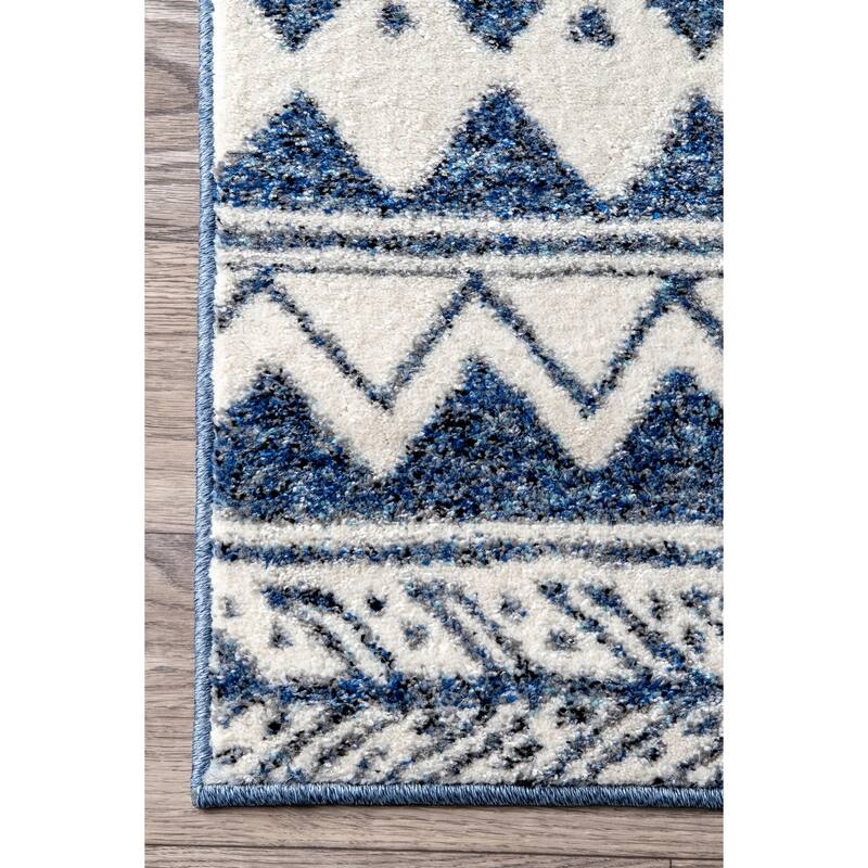 Nuloom Transitional Tribal Becky Area Rug
